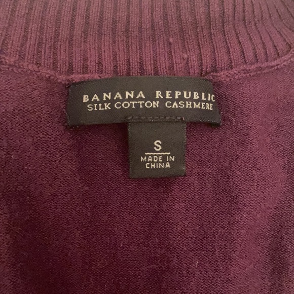 V Sweater - Picture 2 of 4